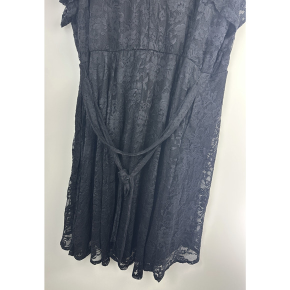 Torrid Mini Lace Wrap Dress Black Tie Stretch Hi-Lo Skater Stretch Plus Size 4X - Picture 11 of 13